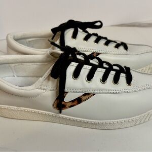 Tretorn Women's Nylite 25 Plus Lace Up Sneakers in White/Cheetah Print Sz 9